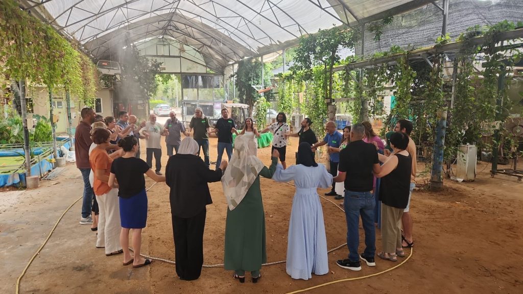 פעילות בנושא עבודת צוות למבוגרים